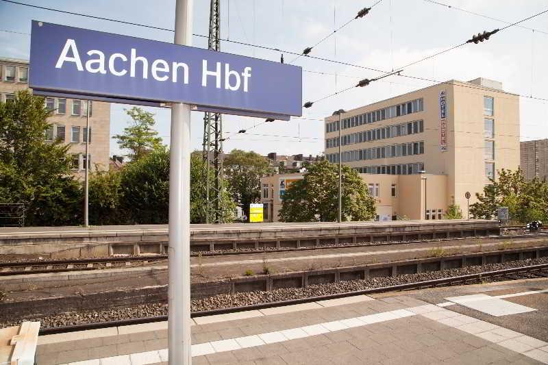 Hotel A&O Aachen Hauptbahnhof Exterior foto