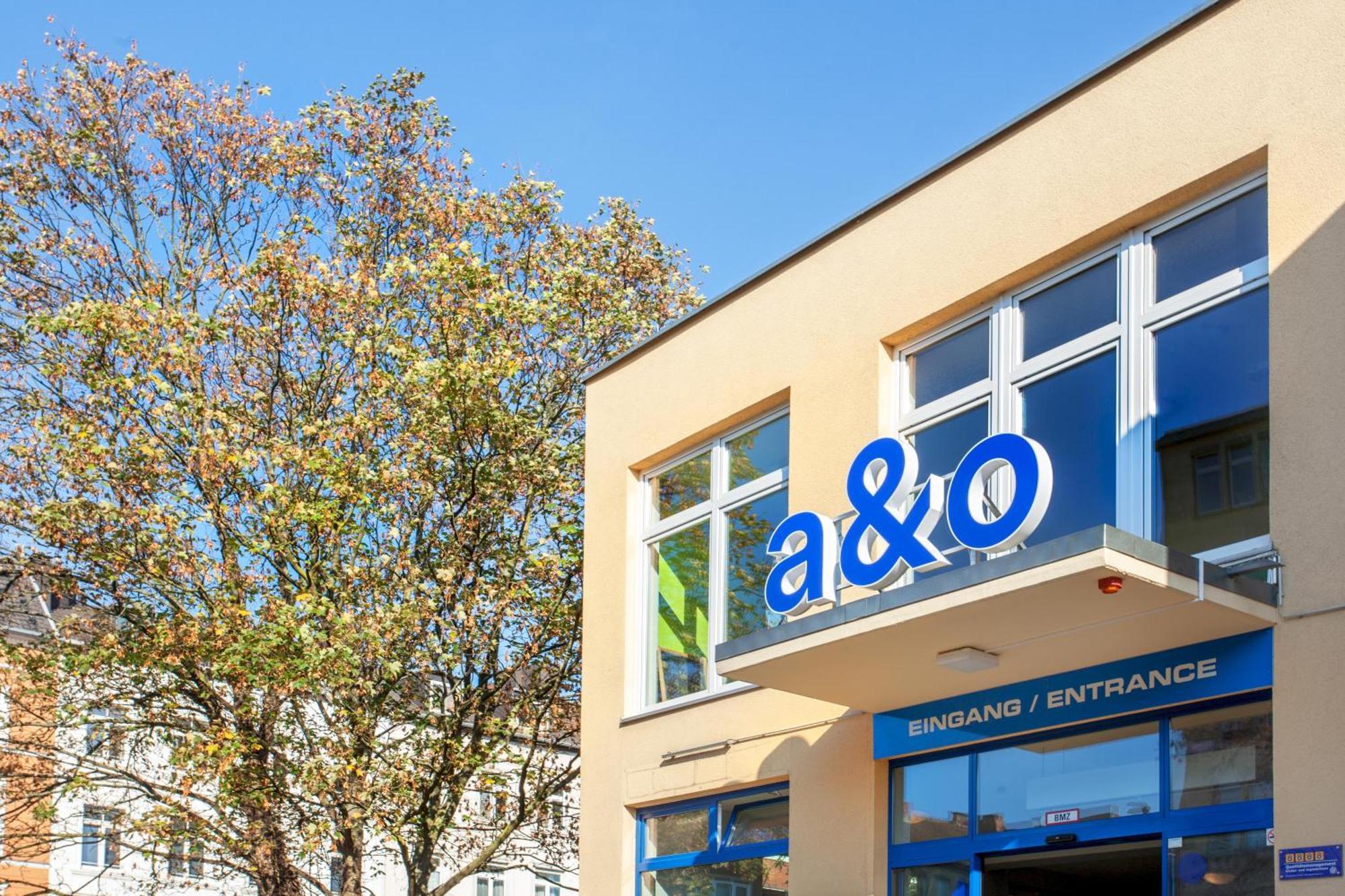 Hotel A&O Aachen Hauptbahnhof Exterior foto